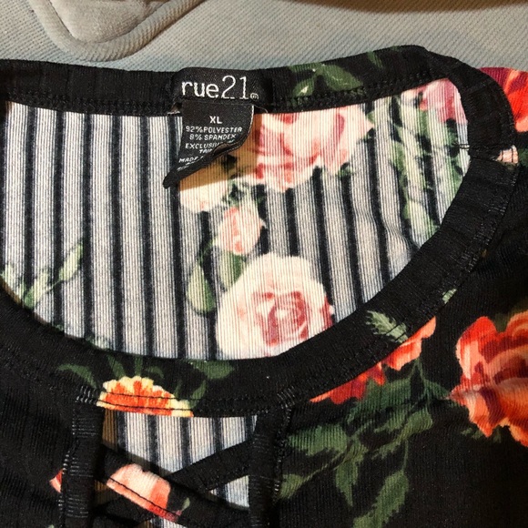 Rose Top - Picture 3 of 5